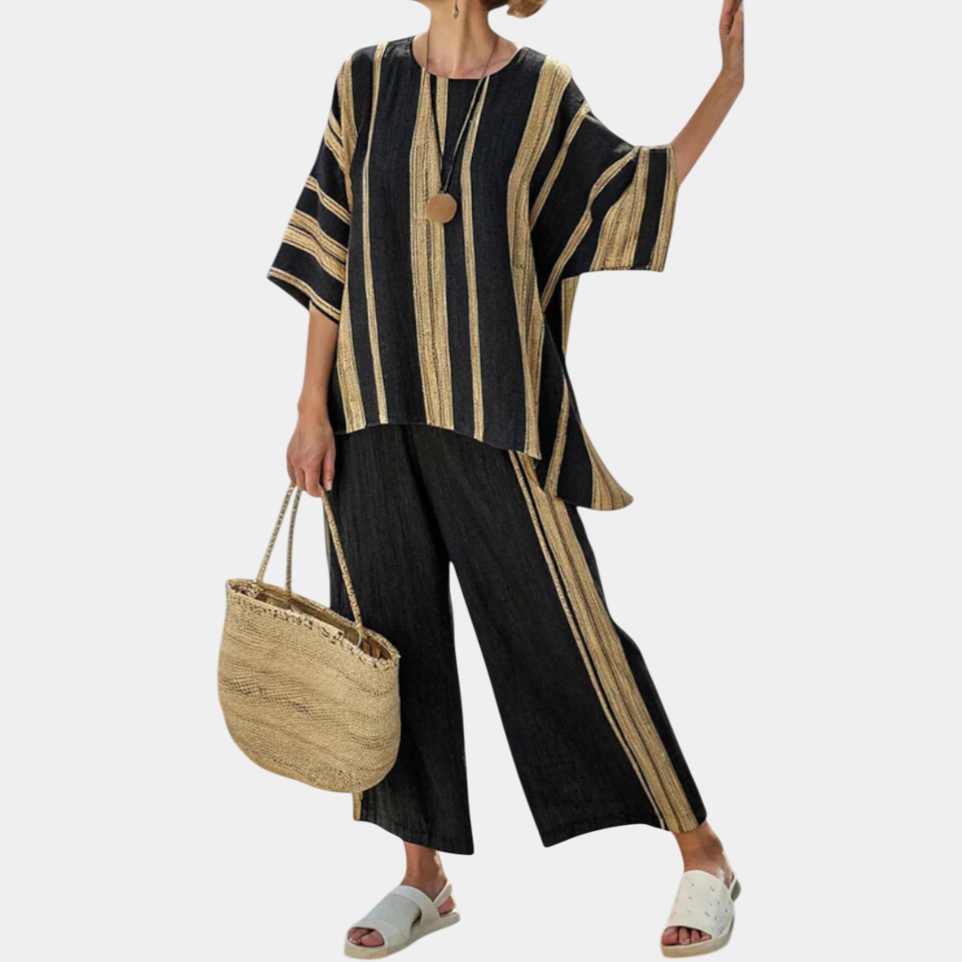 Laure | Oversized Striped T-Shirt and Comfortable Pants
